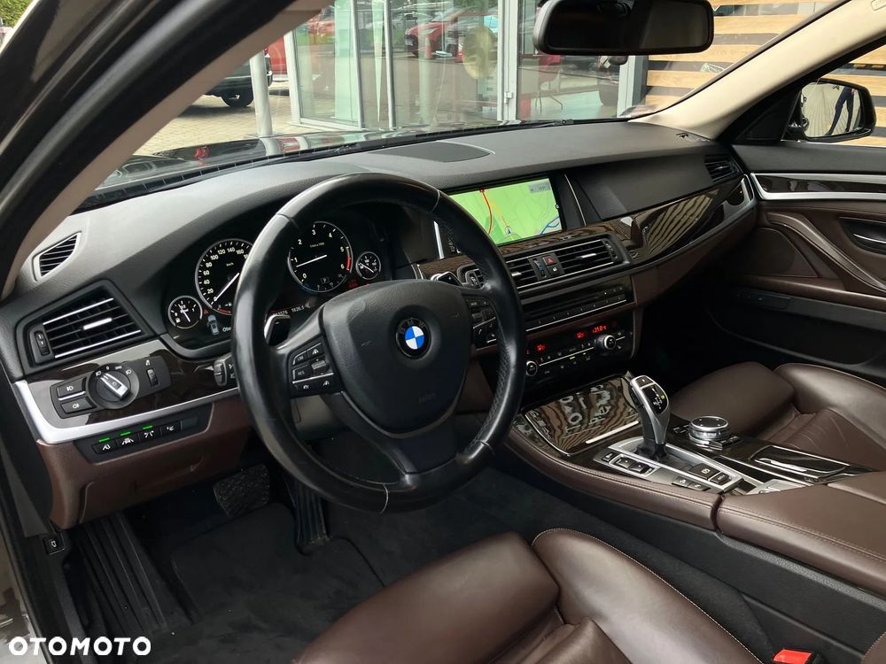 BMW Seria 5 530d xDrive Luxury Line - 35