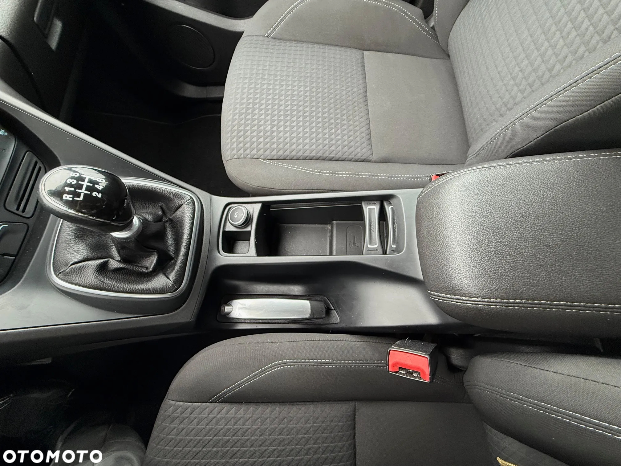Ford C-MAX 1.5 TDCi Start-Stop-System Business Edition - 23