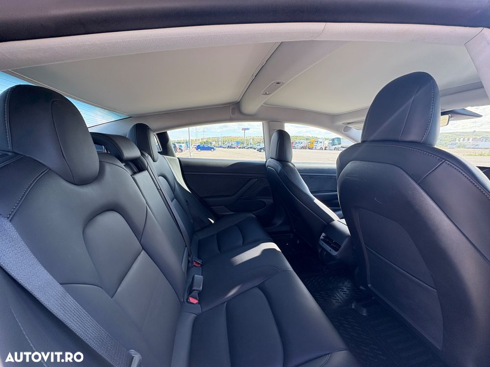 Tesla Model 3 Standard Reichweite Plus Hinterradantrieb - 13