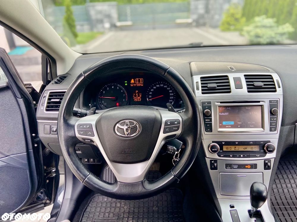 Toyota Avensis 1.8 Multidrive S Sol - 28