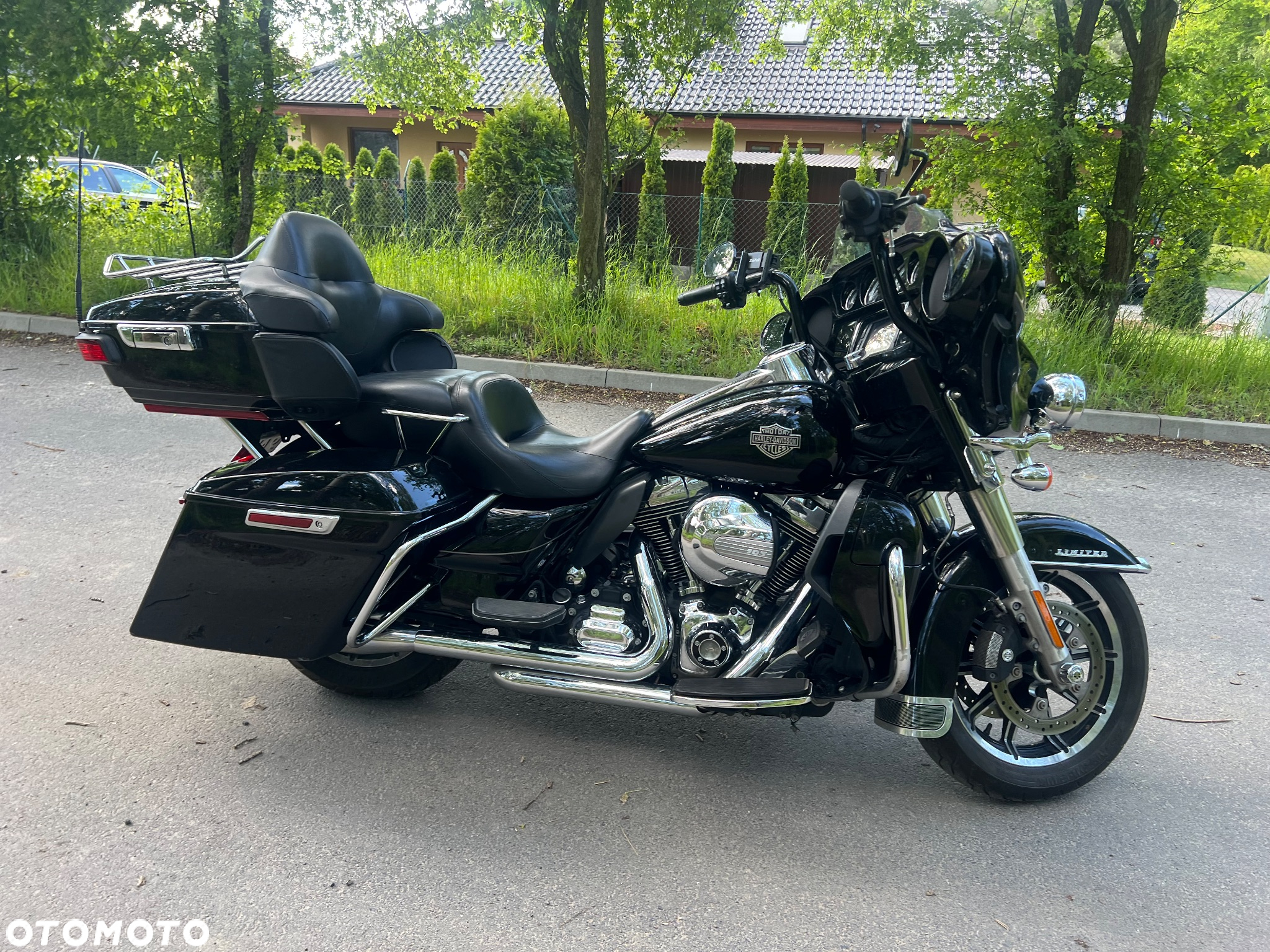 Harley-Davidson FLH Electra Glide - 9