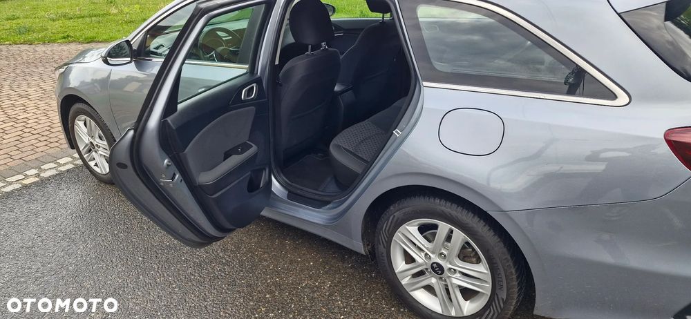 Kia Ceed 1.0 T-GDI L Business Line Plus - 29