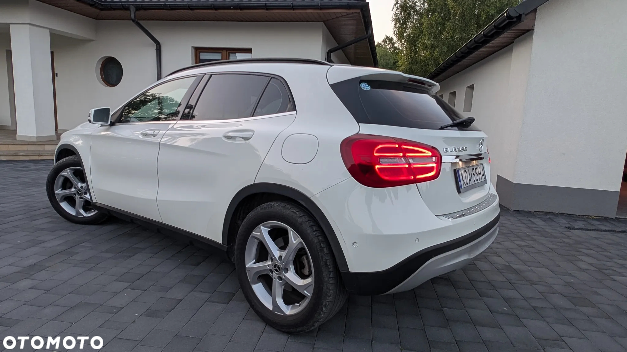Mercedes-Benz GLA 180 (CDI) d - 10