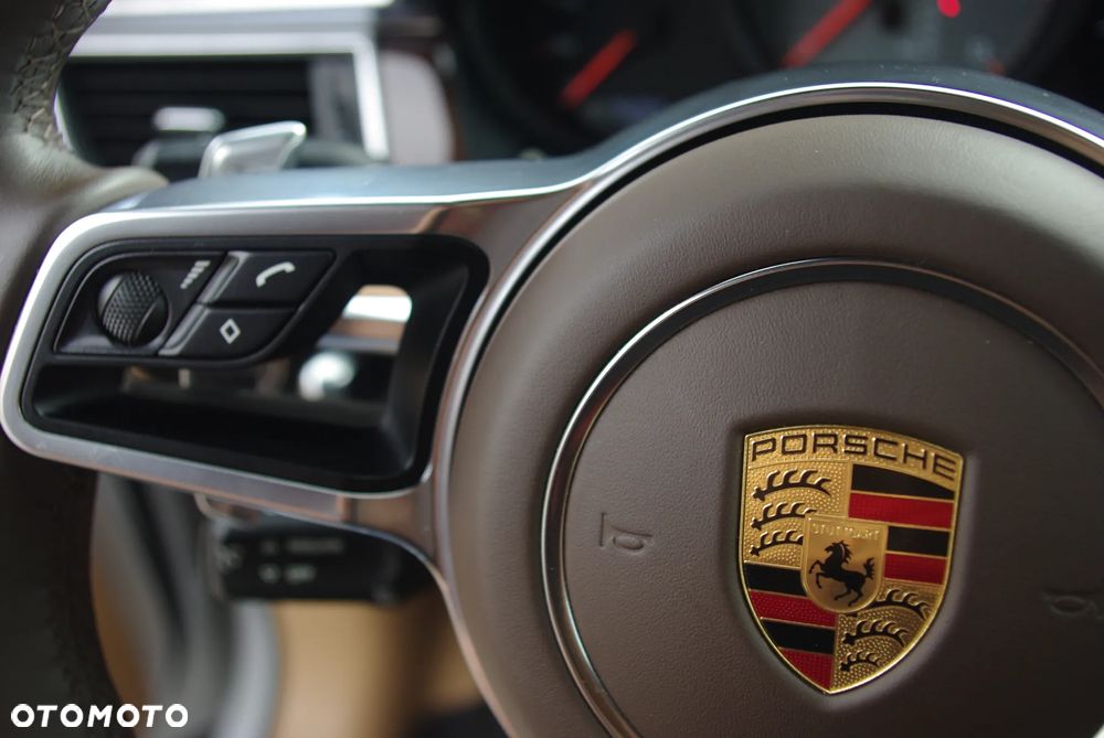 Porsche Macan - 14