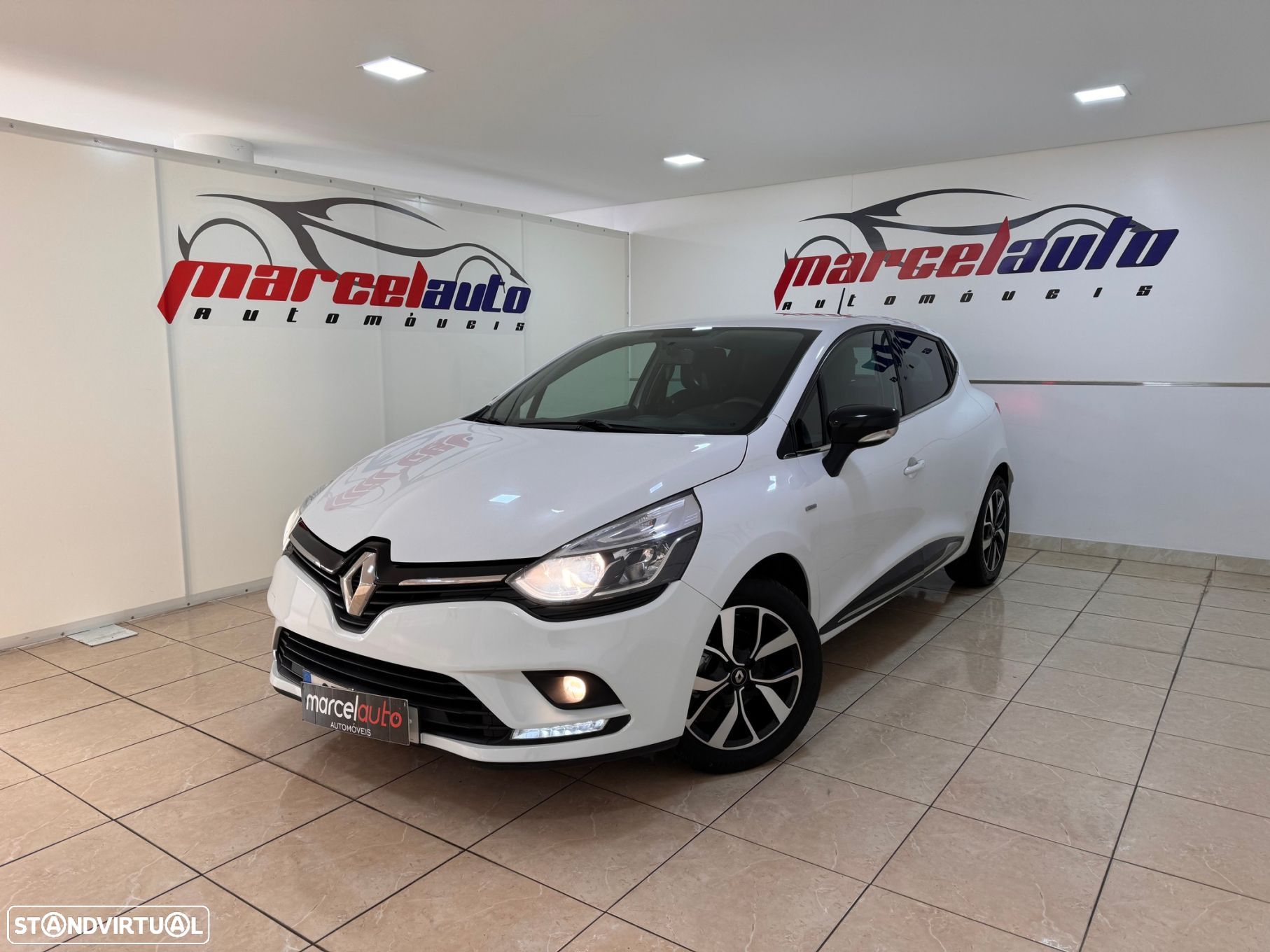 Renault Clio 0.9 TCe Limited - 1