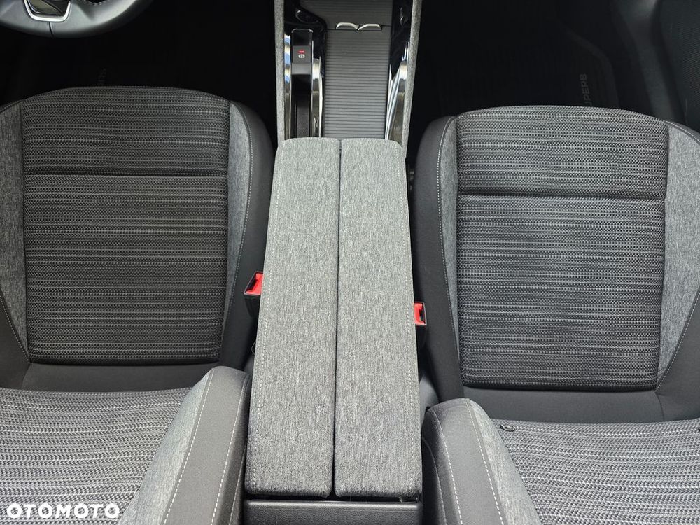 Skoda Superb 1.5 TSI Plug-in Hybrid Edition 130 DSG - 18