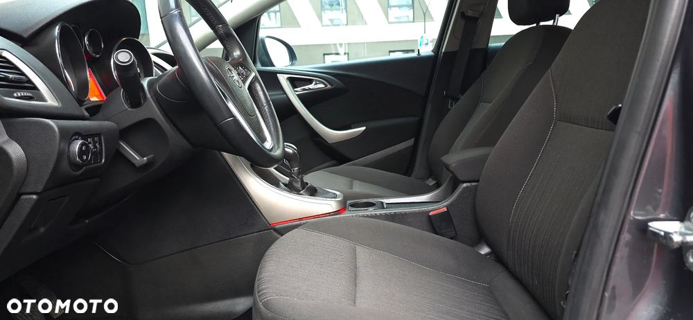 Opel Astra 1.4 Turbo Cosmo - 13