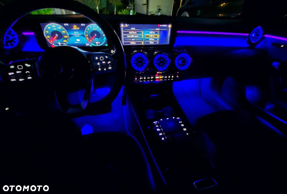 Mercedes-Benz CLA 250 e 8G-DCT AMG Line - 33