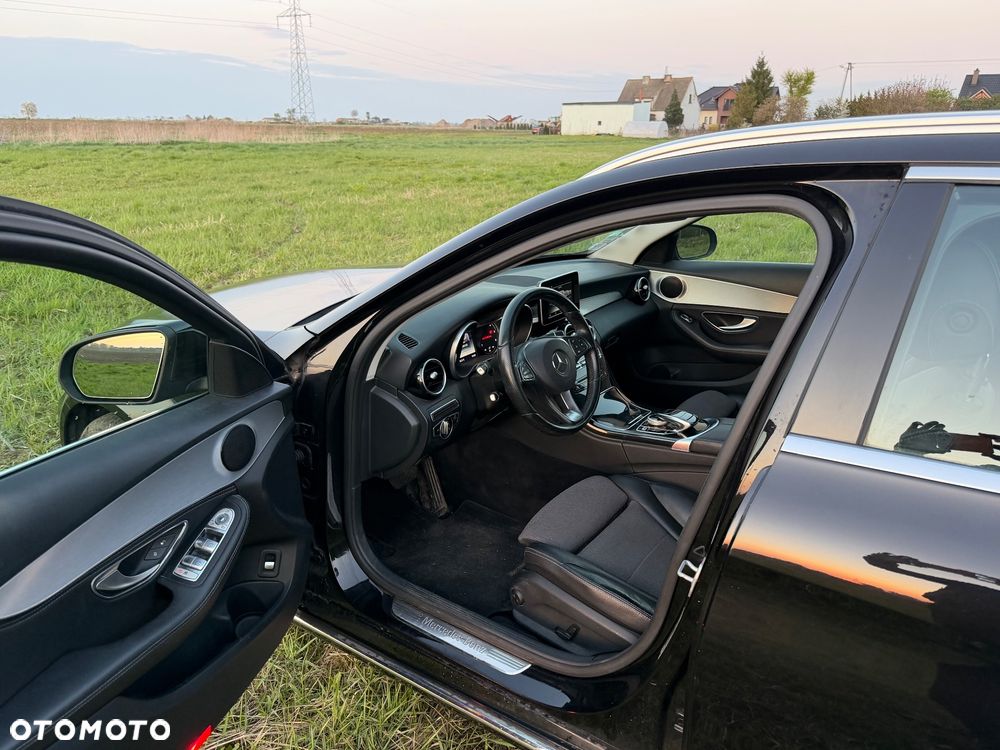 Mercedes-Benz Klasa C 220 CDI DPF Automatik - 13