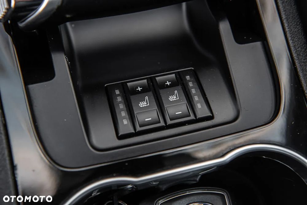 Ford S-Max 2.0 EcoBoost Titanium - 23