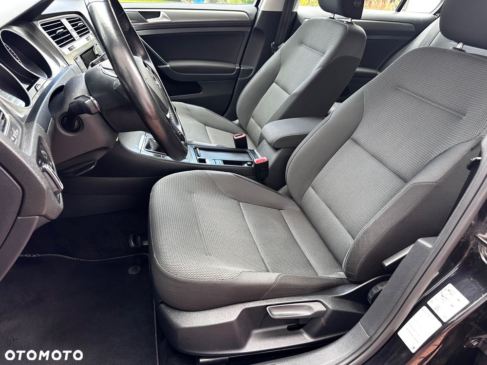 Volkswagen Golf 1.6 TDI BlueMotion Technology Comfortline - 19
