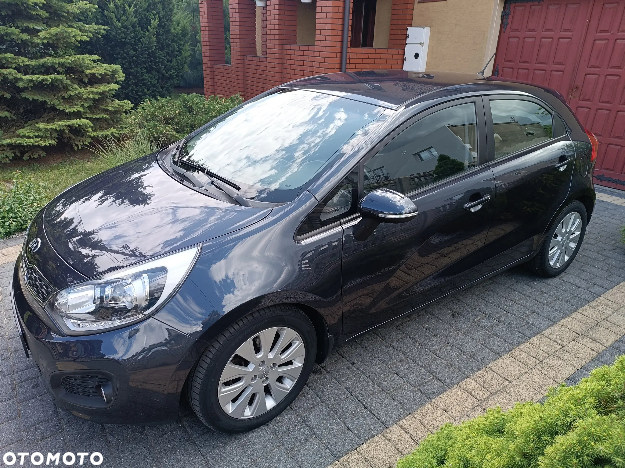 Kia Rio 1.4 L - 24
