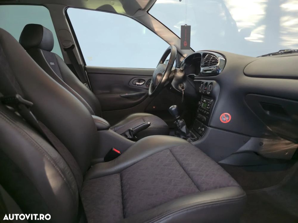 Ford Mondeo - 8