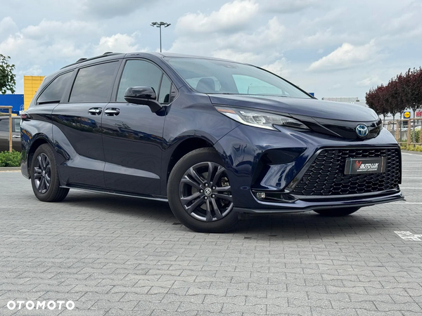 Toyota Sienna 3.5 V6 XLE AWD