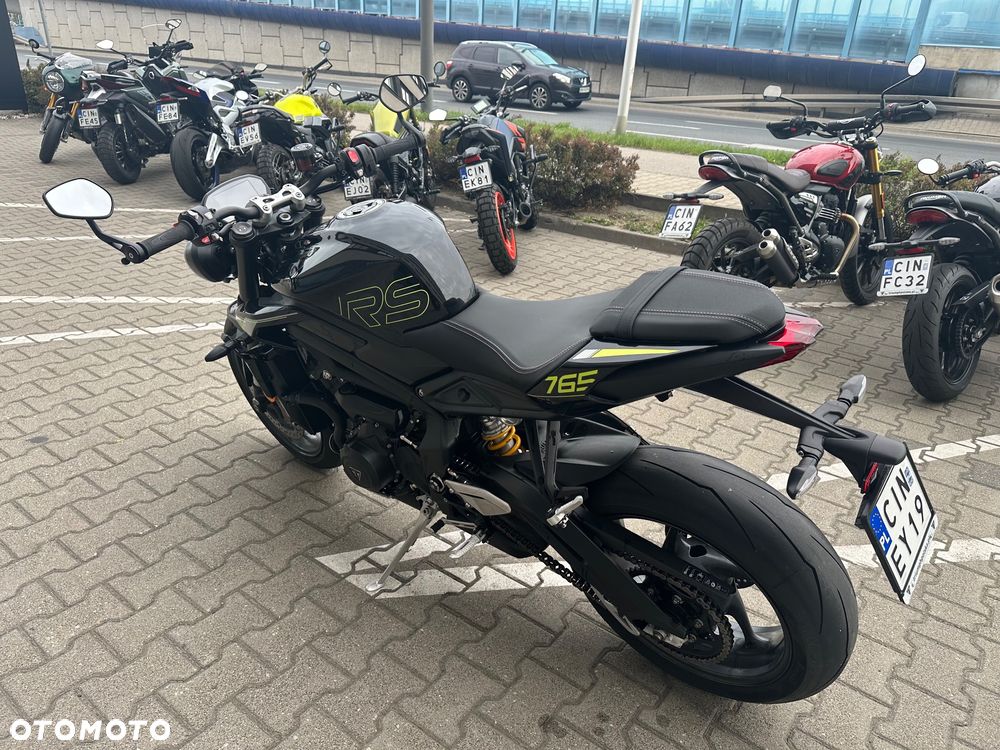 Triumph Street Triple - 7