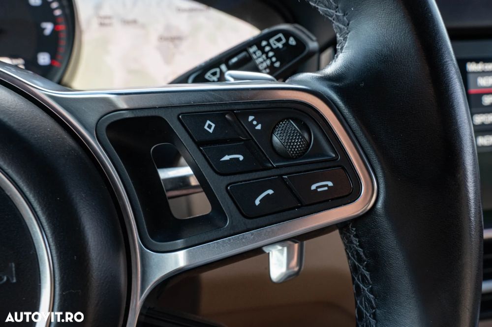 Porsche Cayenne Tiptronic S - 22