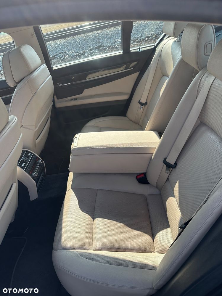 BMW Seria 7 730Ld - 18