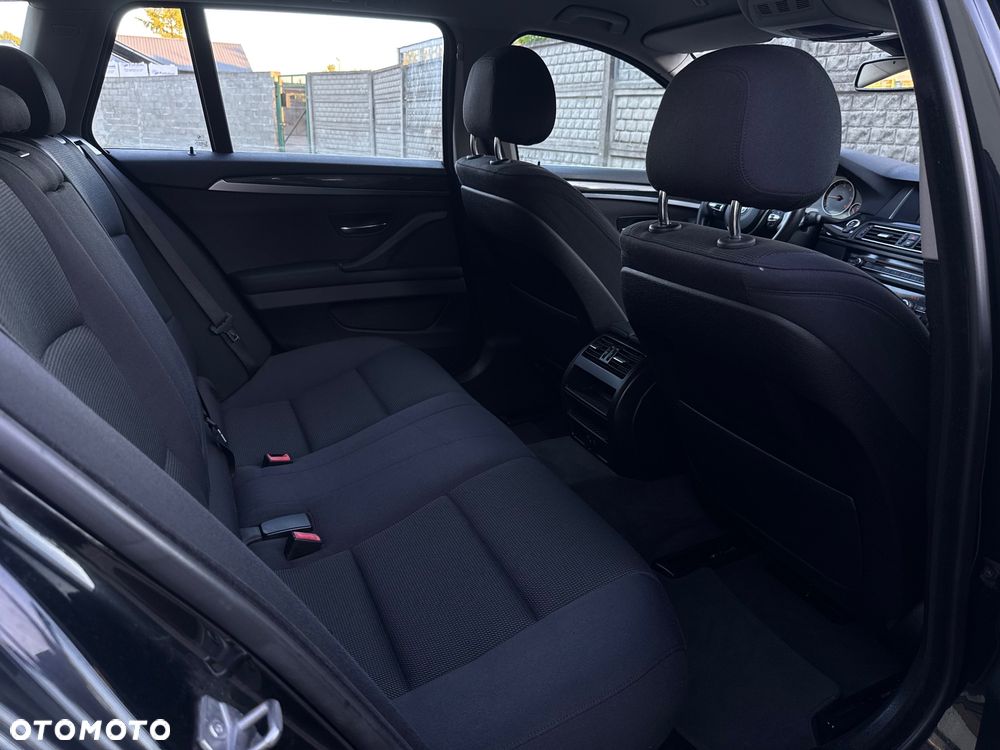 BMW Seria 5 520d - 12