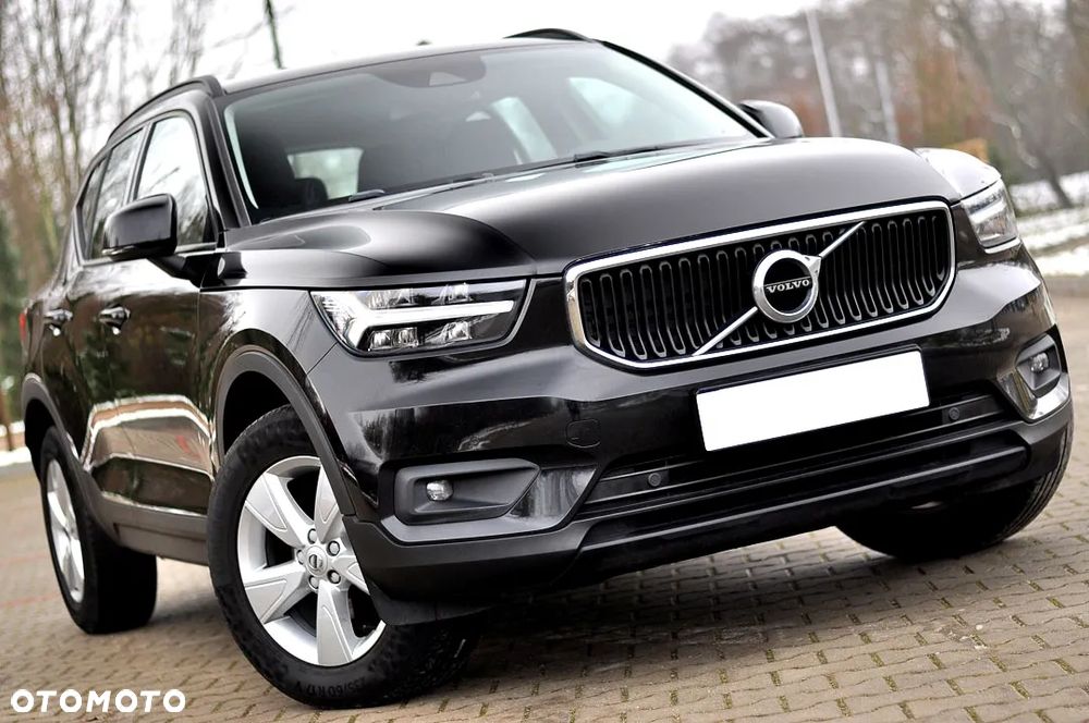 Volvo XC 40 T3 Momentum Pro - 1
