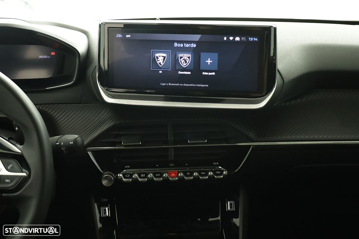 Peugeot 2008 1.2 PureTech Allure EAT8 - 9