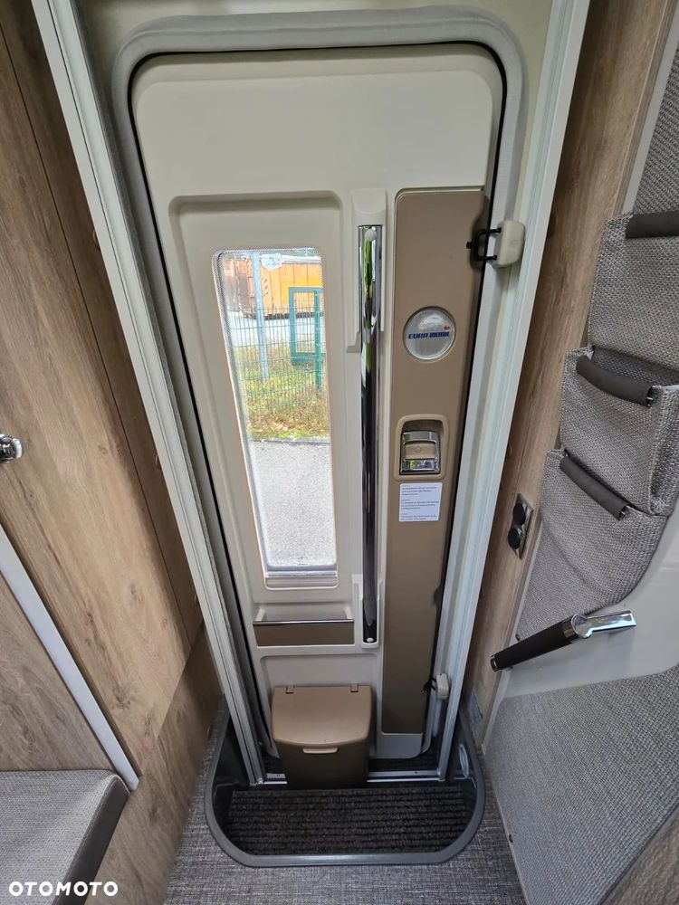 Eura Mobil Profila PT 695 EB - 10