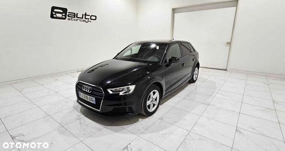 Audi A3 Sportback - 1