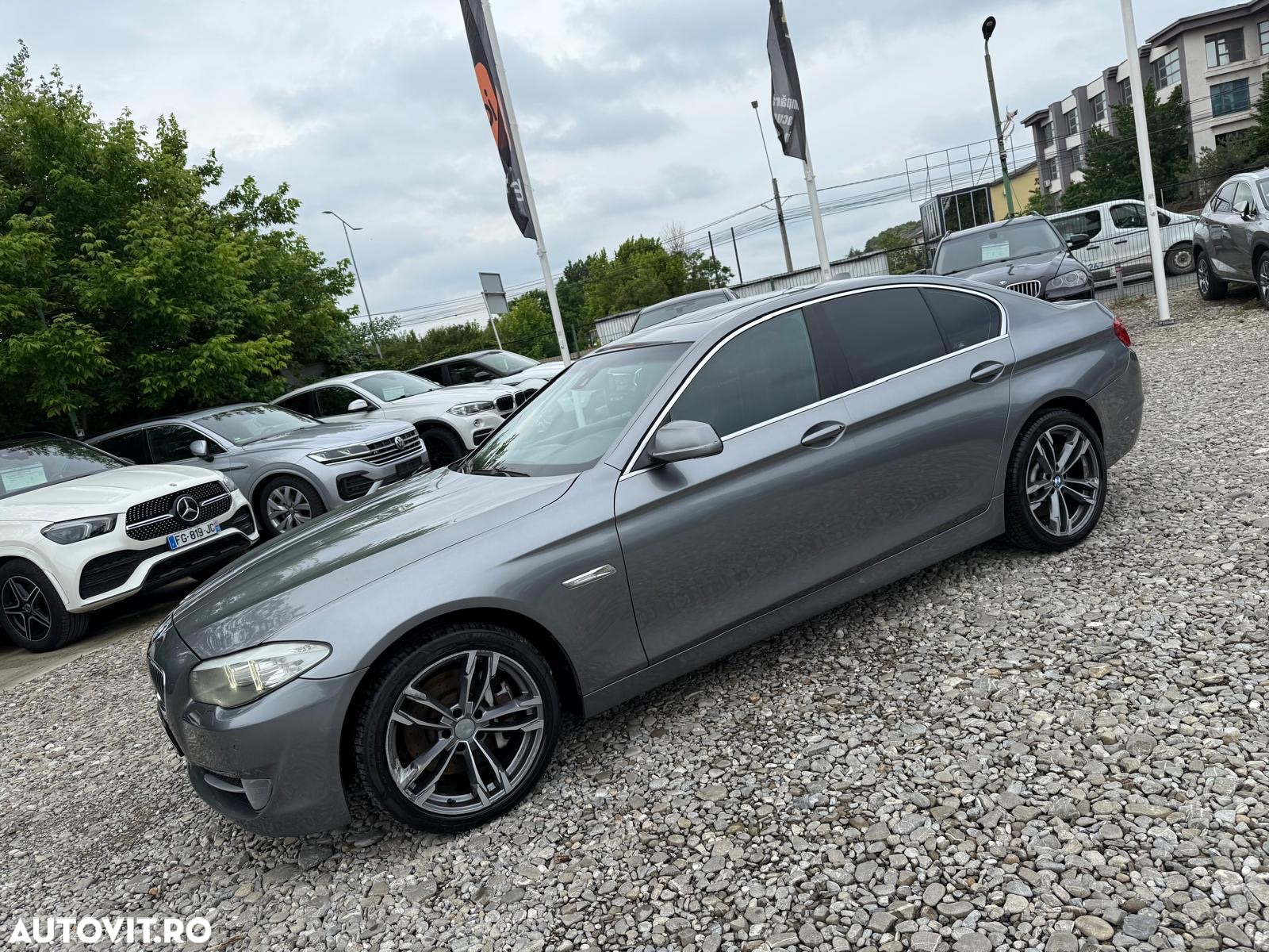 BMW Seria 5 530d xDrive Aut. - 4