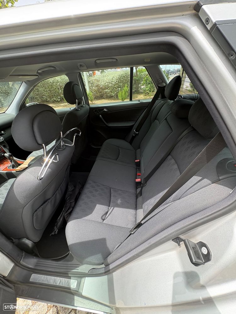 Mercedes-Benz C 220 T CDI Classic - 8