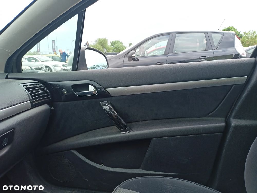 Peugeot 407 - 14