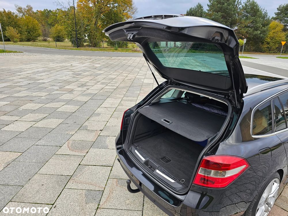 Renault Laguna Grandtour 2.0 dCi Initiale - 8