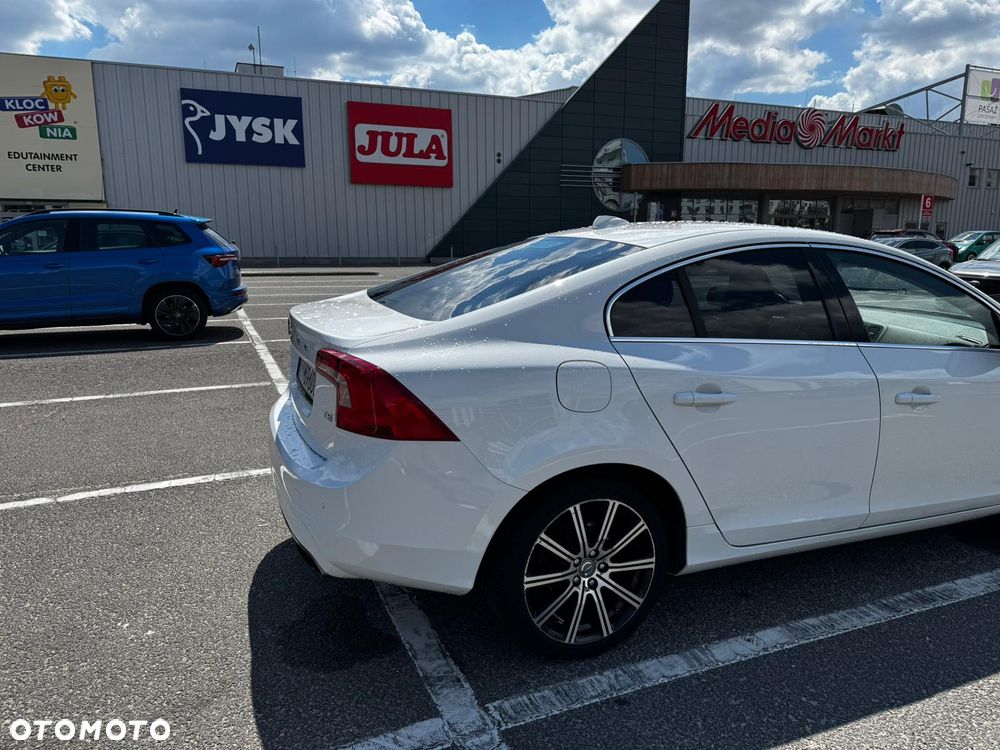 Volvo S60 2.5 T5 - 4