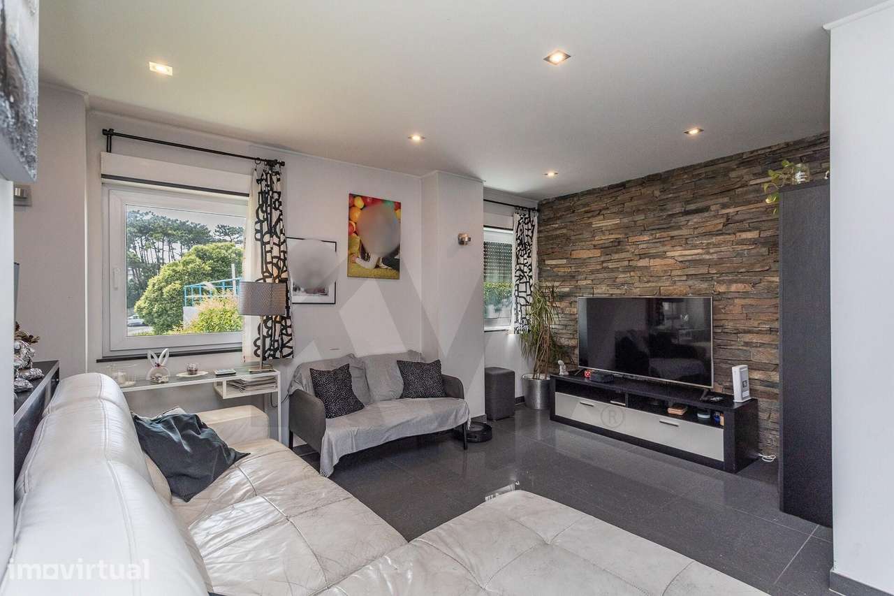 Apartamento T3 Duplex com Design Contemporâneo – Rinchoa, Sintra - Grande imagem: 5/41