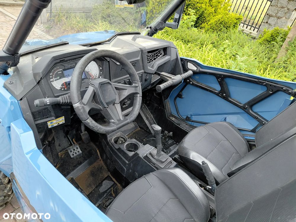 Polaris RZR - 9