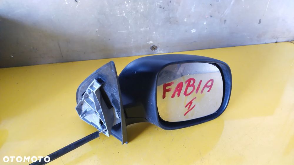 SKODA FABIA  I LUSTERKO PRAWE