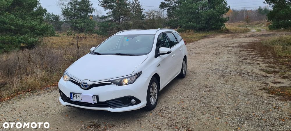 Toyota Auris - 1