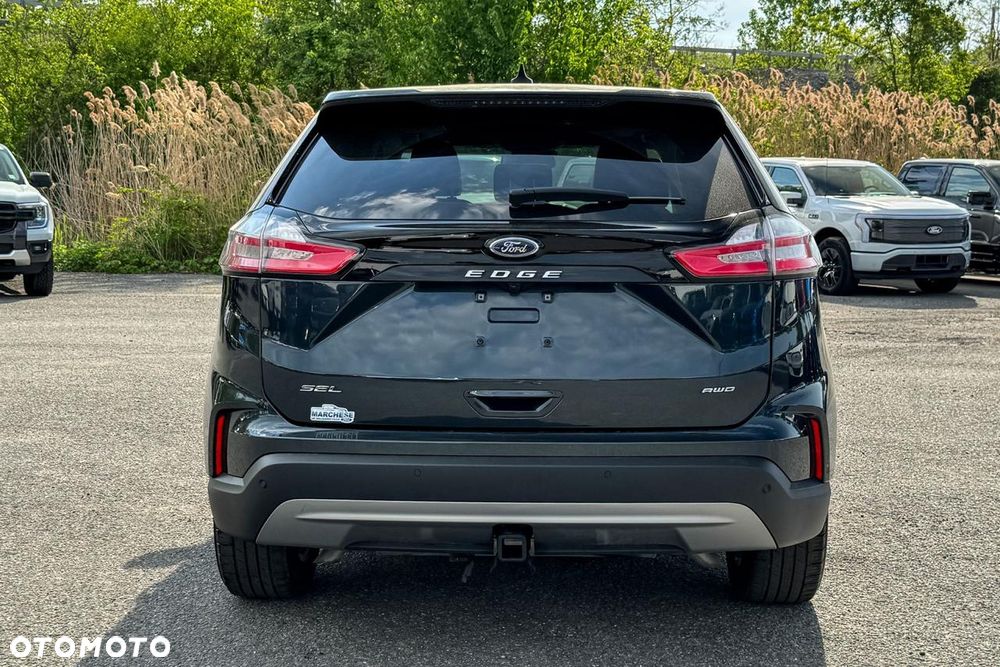 Ford Edge 2.0 EcoBlue Twin-Turbo 4WD Titanium - 4