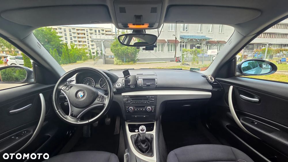 BMW Seria 1 118d - 15