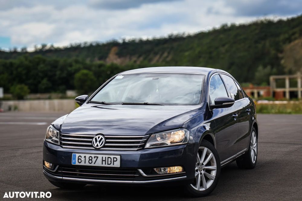 Volkswagen Passat Variant 2.0 TDI BlueMotion Technology DPF Highline - 1