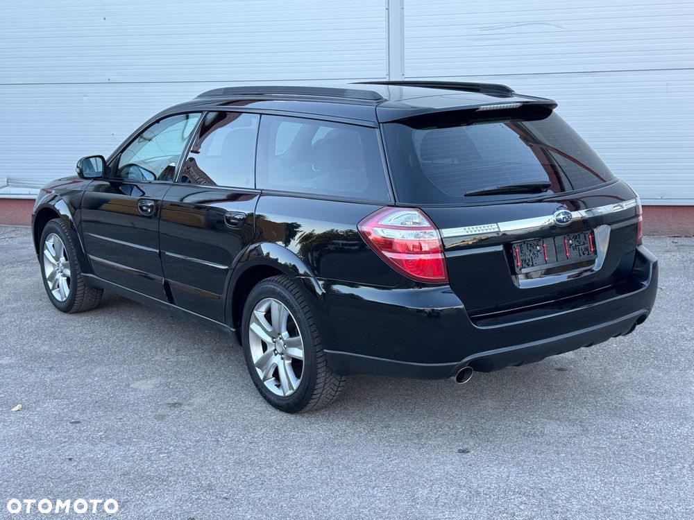 Subaru Outback 2.5RC NAV - 3