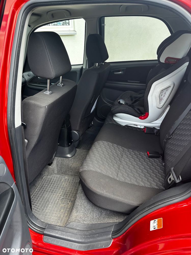 Suzuki SX4 1.6 Comfort - 14