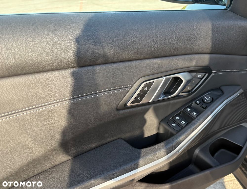 BMW Seria 3 318d - 7