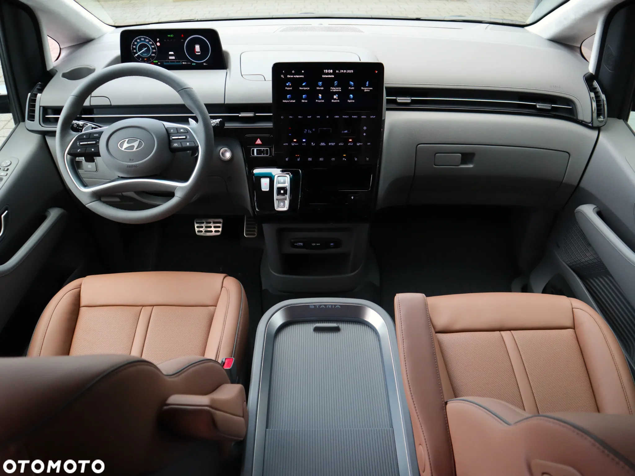 Hyundai Staria - 7