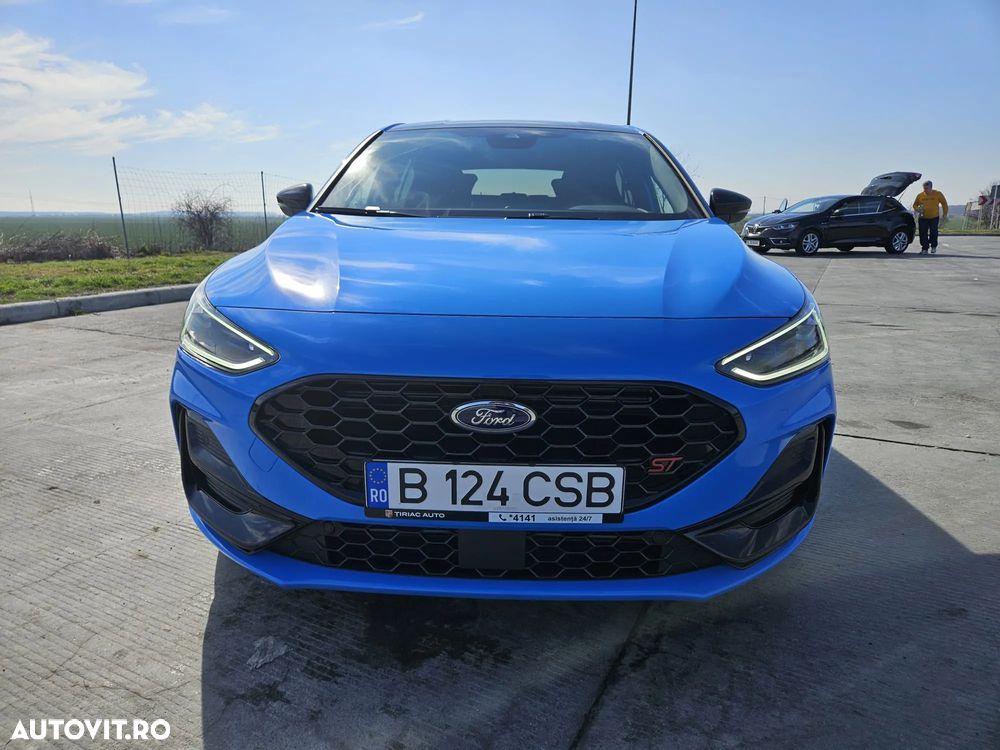 Ford Focus 2.3 Ecoboost 6MT ST X - 4