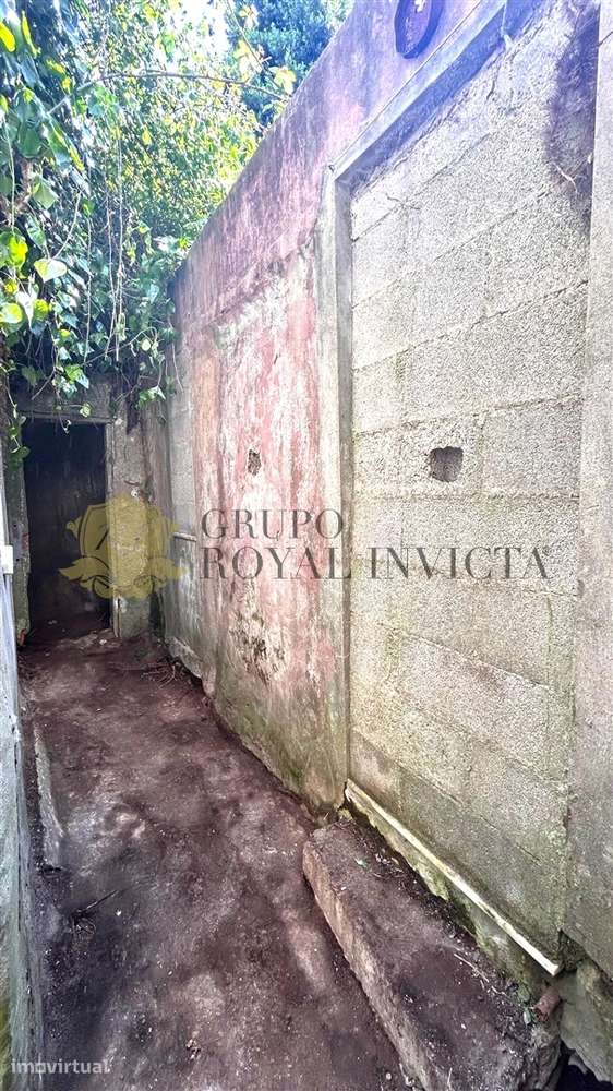 Terreno com Casa em Pedra para Reabilitação – Campanhã, Porto - Grande imagem: 3/19