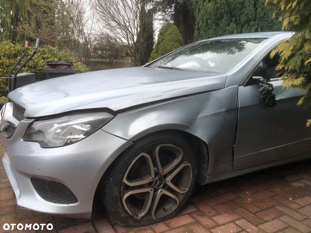 Mercedes-Benz Klasa E 220 d 9G-TRONIC Sport Edition - 4