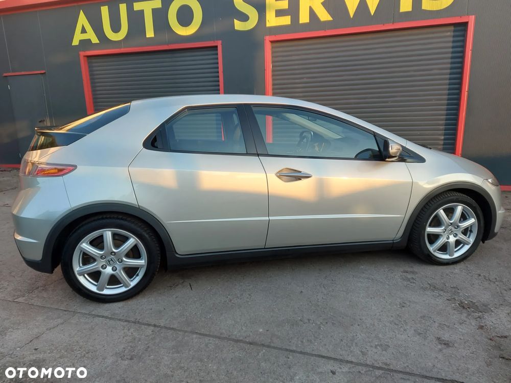 Honda Civic 1.8 Executive - 12