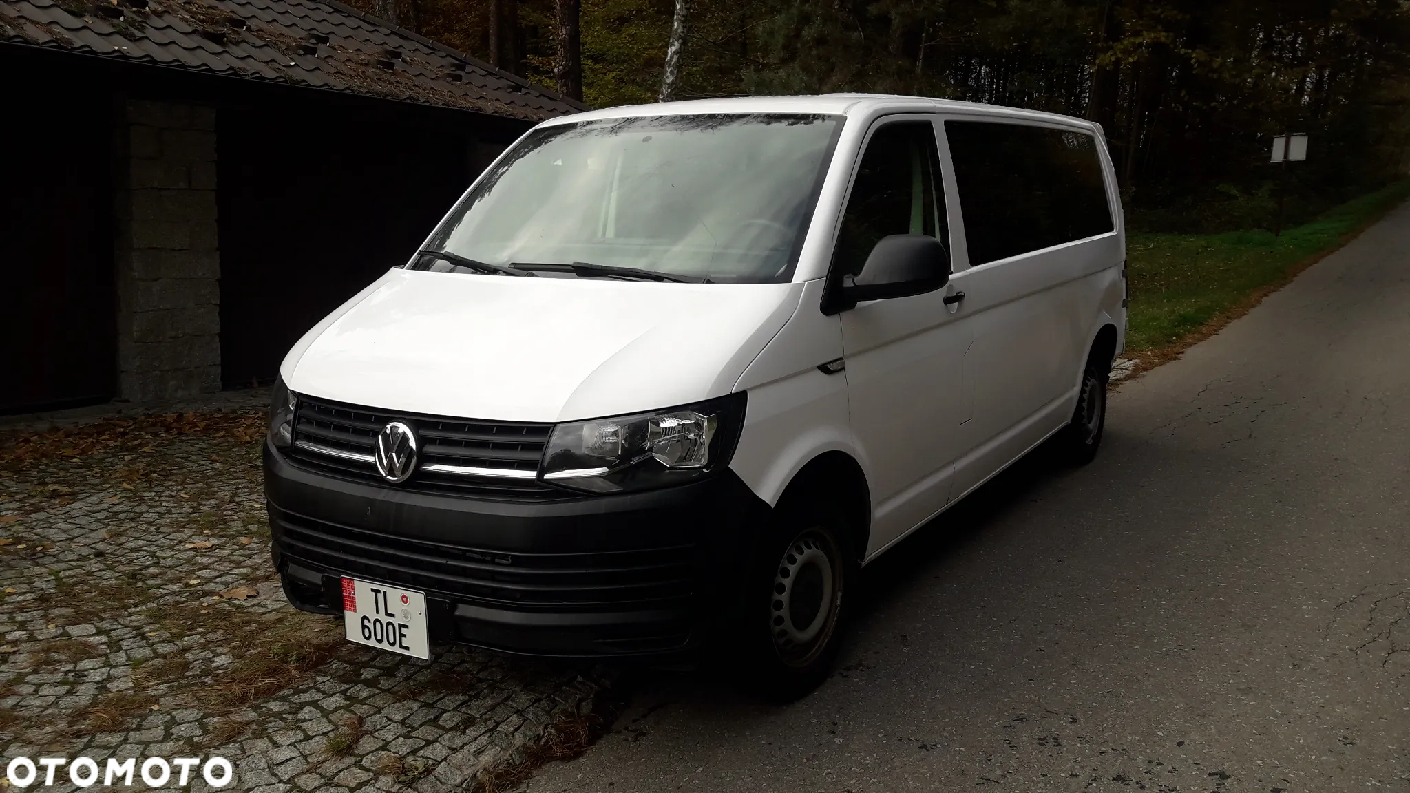 Volkswagen Caravelle 2.0 TDI L2 Highline - 2