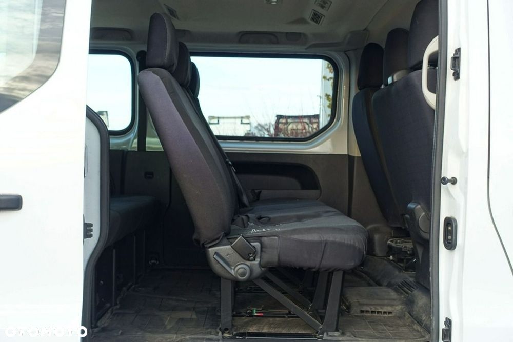 Renault Trafic - 14