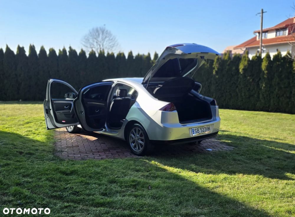 Renault Laguna dCi 110 FAP Limited - 12