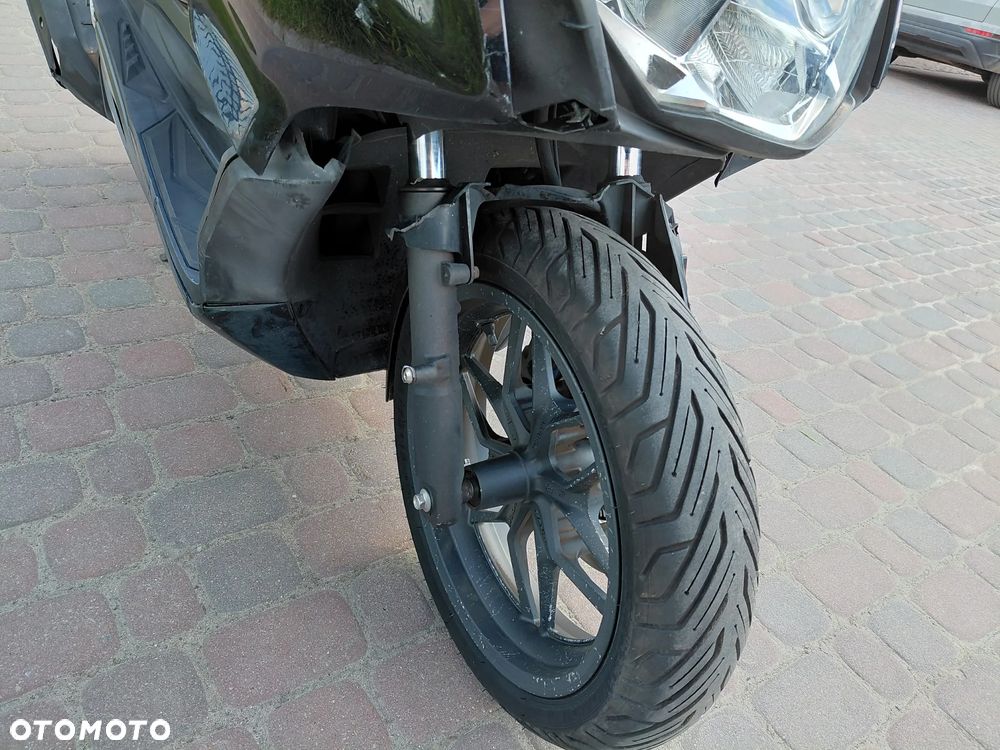 Honda NSS - 8